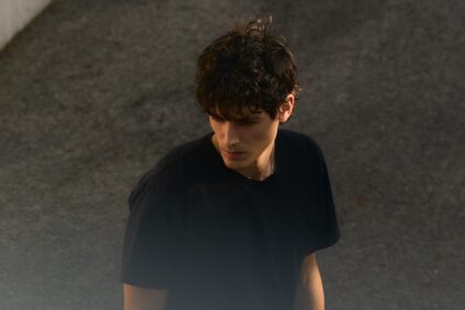 “Repetitive Sequenzen und Loops, die sich langsam und subtil verändern” – Im Interview mit Philipp Pettauer (Fingers of God)